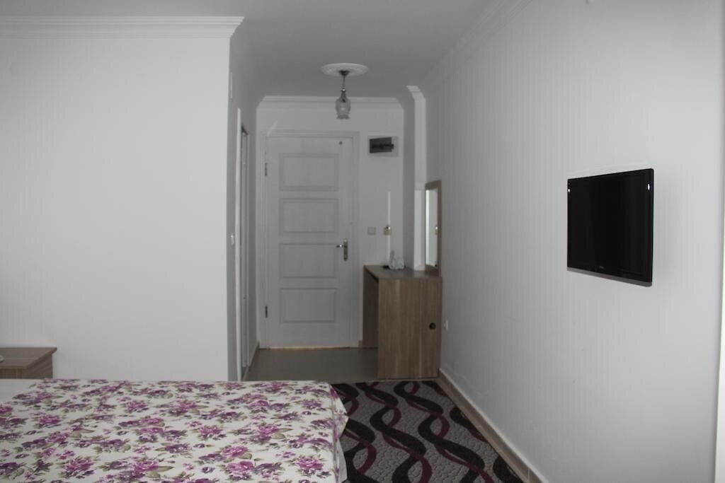 Панорама Demirci Hotel 3*